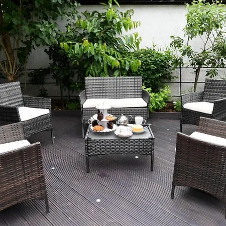 Harrogate Holiday Apartments - Courtyard Mews - Garden Exterior photo
